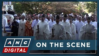 Look Thousands Laugh At Osaka Shrine Ritual To Pray For Good Fortune Anc