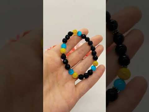 Патріотичний браслет "україночка" жовто-блакитний натуральний камінь, видео 1