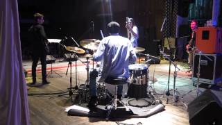Solo Ian Sapega - Thousand Rivers