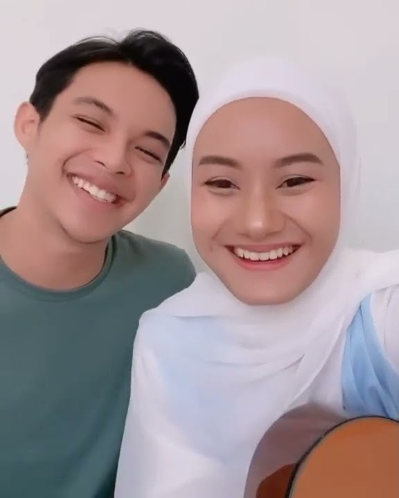 Rossa - Ayat-ayat Cinta (Cover by Dinda Hauw & Rey Mbayang)