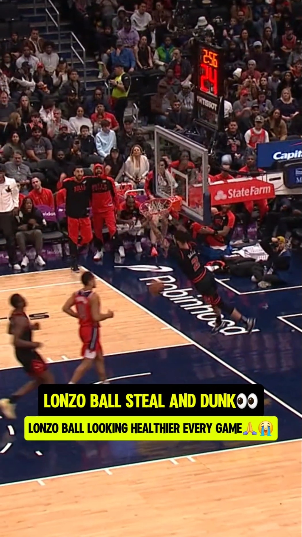 Lonzo Ball first dunk in 3 years?