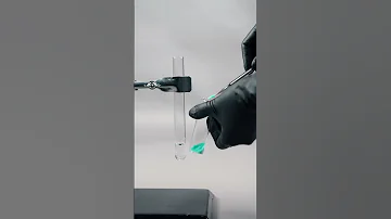 Какого цвета ГИДРОКСИД НИКЕЛЯ (II)?
