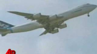 Raw Video: Biggest-ever 747 Takes Flight