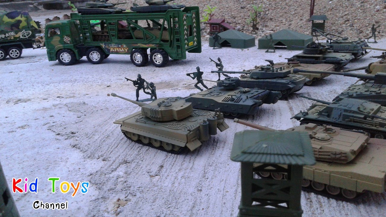 UMKYTOYS 4 Toy Tanks For Kids Mini Tanks Army Toys For Kids Military Vehicle