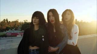 Vignette de la vidéo "L.A. WITCH - YOU LOVE NOTHING"