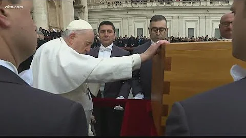 Thousands pour into St. Peter's for funeral of Benedict XVI