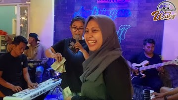 KEMBANGE RINDU (Hj Ernie s)-Team Live Music Angkringan Wakaji || Voc : Kelvitasary