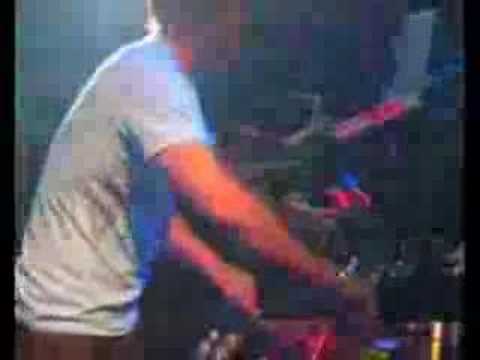 Komodor - Electrize (dj live)
