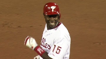 CIN@PHI: Mayberry drives walk-off single in the 11th