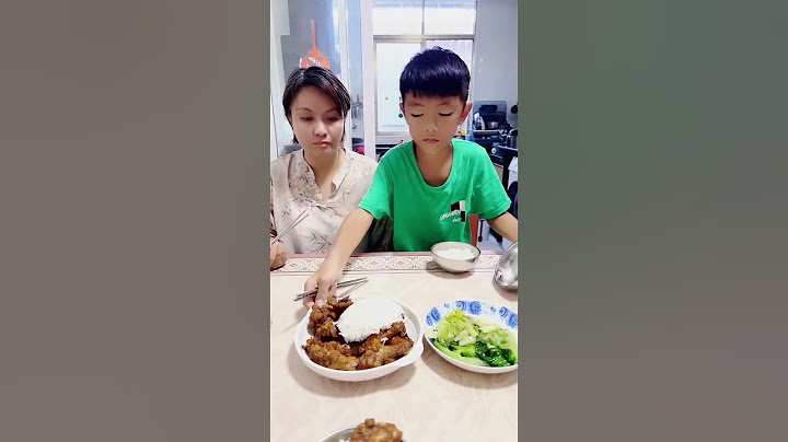 How warm-hearted is the son, his love for his mother will never change #food #funny#comedy