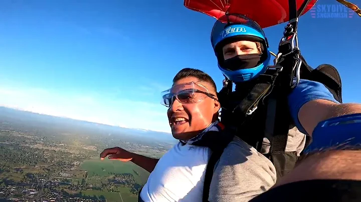 Artemio Cano's Tandem skydive!