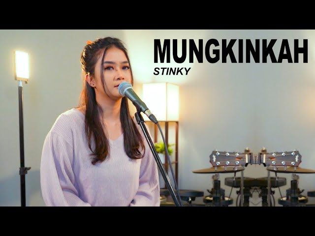 MUNGKINKAH - STINKY (ACOUSTIC COVER BY REGITA ECHA) class=