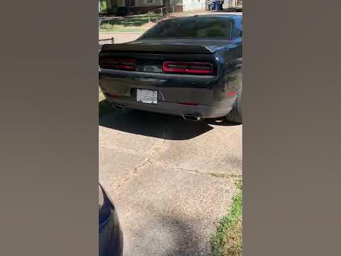 2019 Dodge Challenger RT stock exhaust start up - YouTube