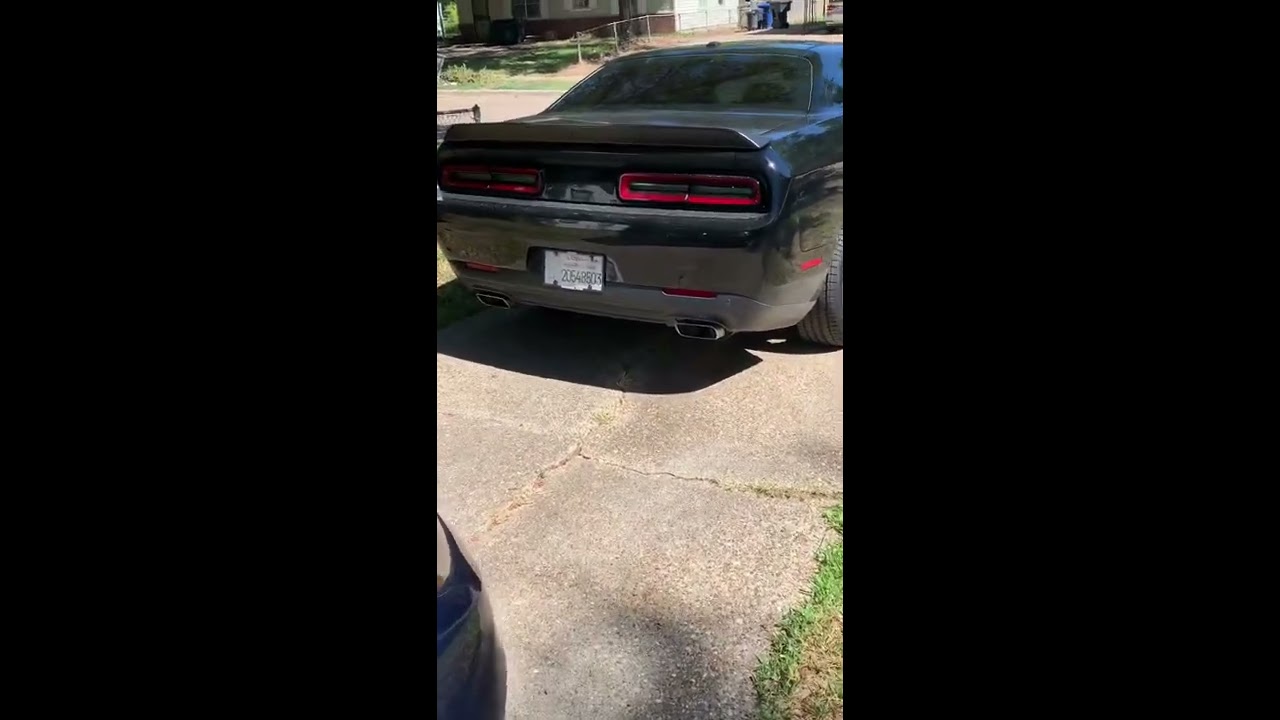2019 Dodge Challenger RT Stock Exhaust Start Up
