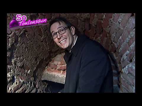 Toulouse - Le passage secret de la Basilique Saint Sernin qui mène à un puits rempli d'eau