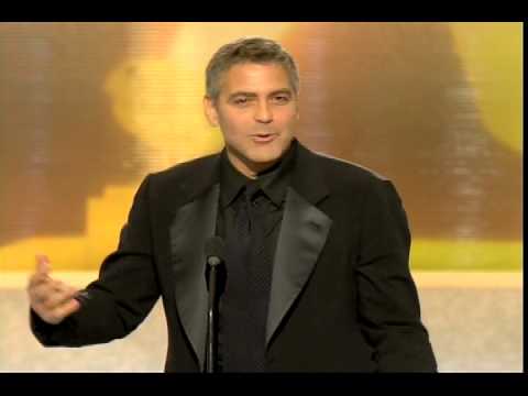 Vídeo: George Clooney recebeu um prêmio da Film Critics Association e uma Declaração de Amor