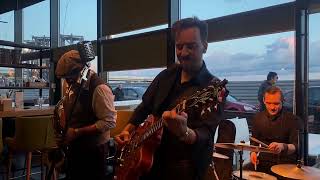 Can't Help Falling In Love (Elvis Presley). The J-Walkers. screenshot 4