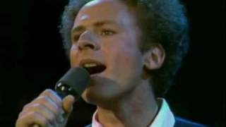 Video thumbnail of "Simon & Garfunkel, Bridge Over Troubled Water, Central Park"