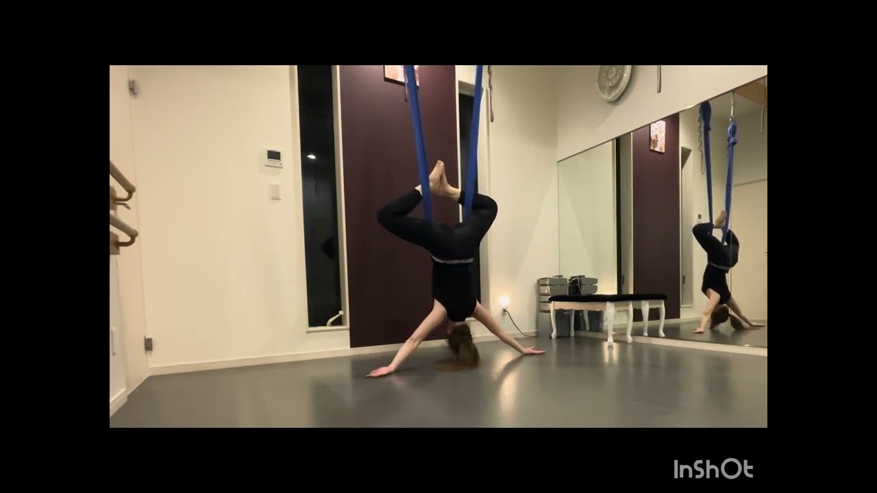 エアリアル　ストレッチ　レッスン　ご案内