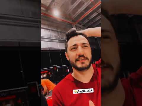 أبو فله يسوق لامبورجيني 