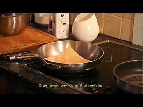 فيديو: كيفية طهي لحم الخنزير مع صلصة البصل