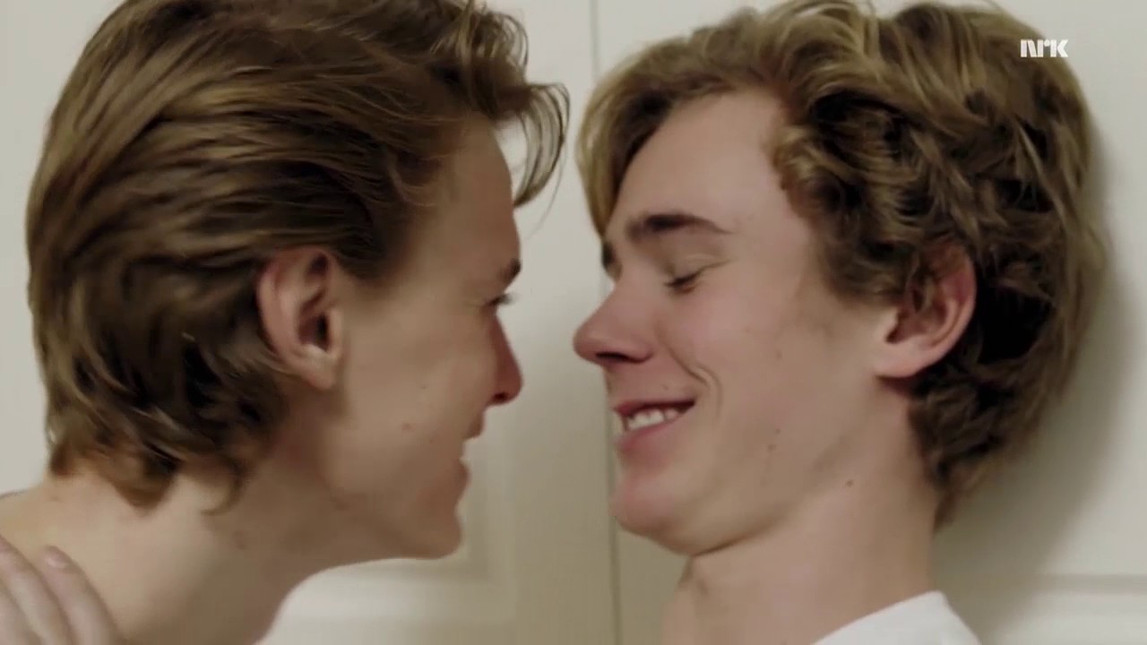 All Kiss Scene Isak And Even Skam Season 3 Youtube 