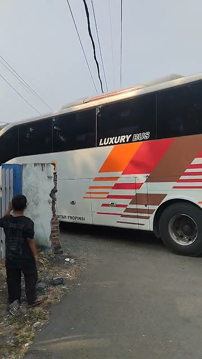 Bus EKA Belahan Jiwa ada basuri nya #basuri #telolet #klakson #ekacepat #buslover #busmania