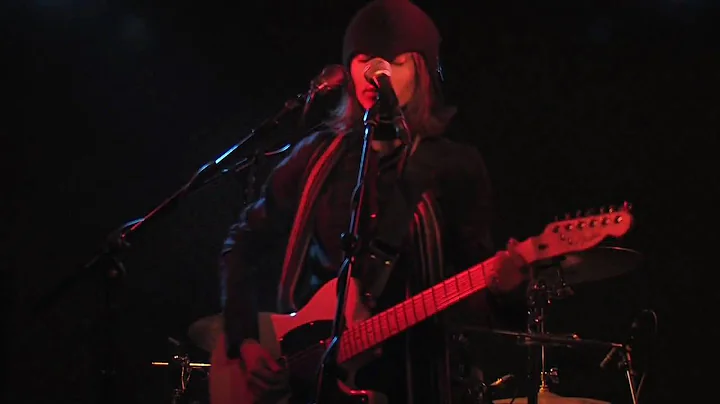 Tammy Ingram - "Love War" (live in Madrid)