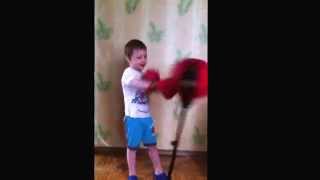 Детская боксерская груша(через YouTube Объектив., 2015-01-01T18:44:27.000Z)