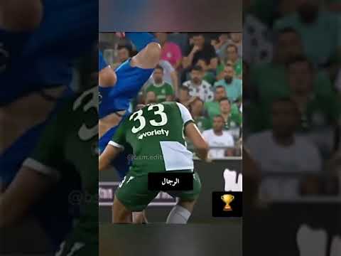 الفرق بين الرجال والنساء في كره القدم 