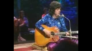 Donovan in Concert - Catch The Wind