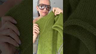 Sweater Vittoria доступний на сайті www.smitholga.com 🌿✨ #knittingpattern #knit  #tutorial #ootd
