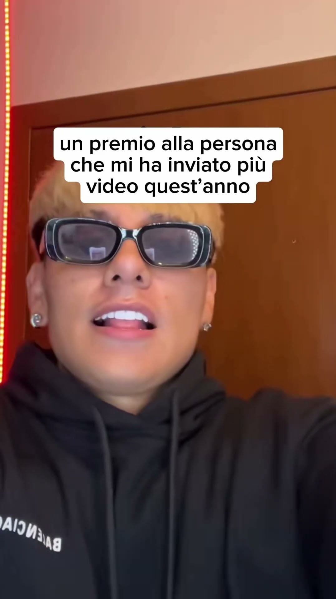 per te il primo premio. TRXS?