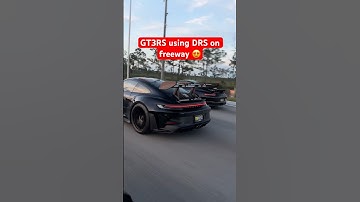 Cool to watch it open and close haha #porsche #gt3rs #992