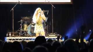 Connie Talbot sings let it go at popshack