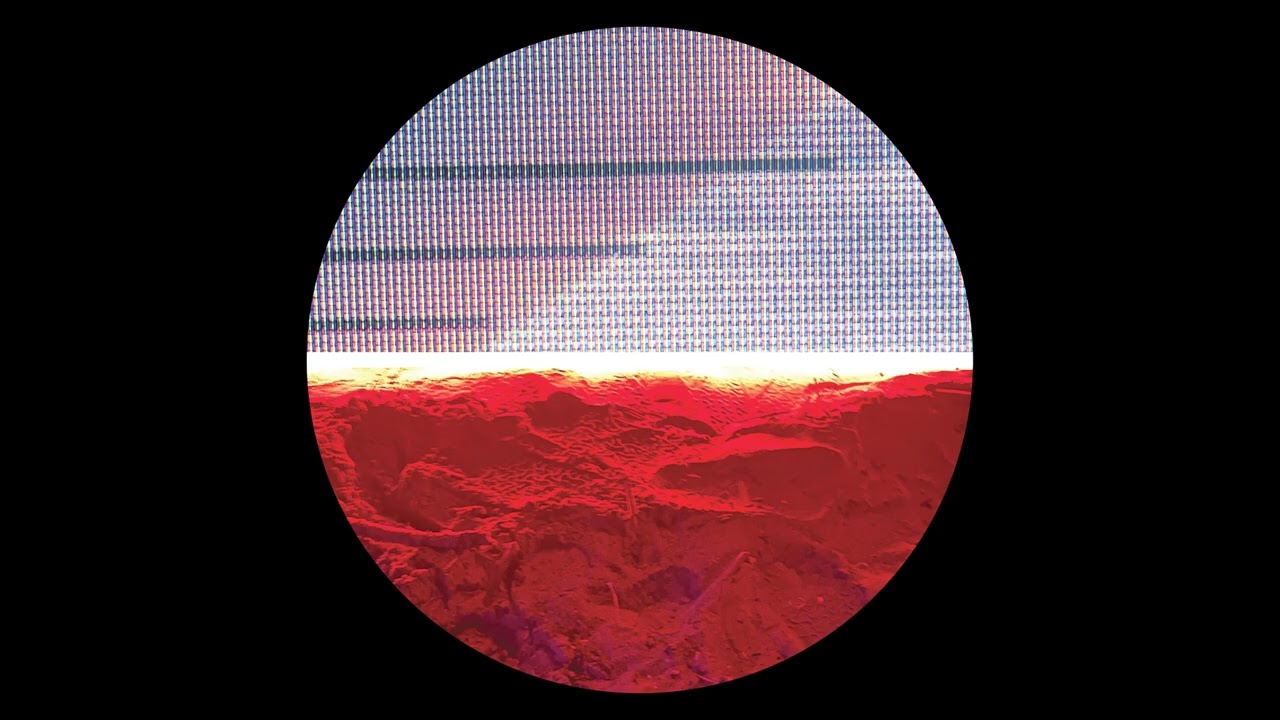 在 YouTube 上觀看「Clive From Accounts - Clive By Night [Dirt Crew Recordings]」