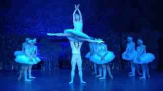 Video thumbnail of "Swan Lake - White Swan (Nina Kaptsova - Artem Ovcharenko)"