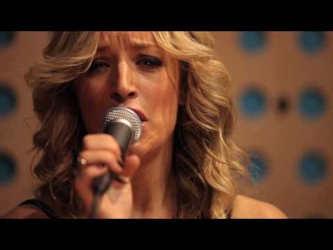 Sheryl Crow - Strong Enough (acoustic cover by Tij...