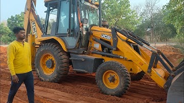 3 JCB 3DX Plus and Case 770 FX Loading Mud in New Holland 4710 4x4 Mahindra 575 DI JohnDeer 5045 Di