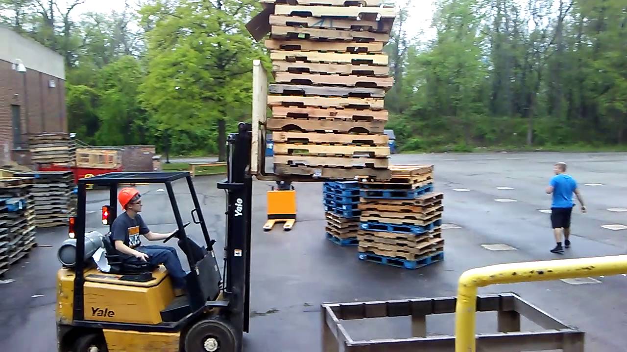 Forklift fail! YouTube