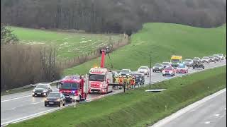 Wagen belandt tegen middenberm na ongeval op A19 in Zonnebeke