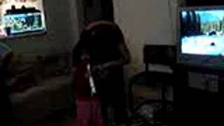 Nicole Cantando Karaoke