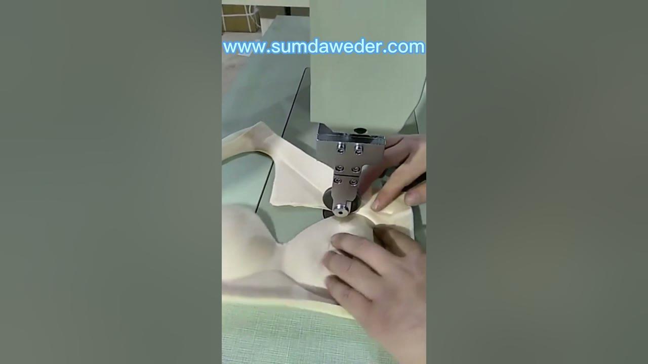 Seamless bra cutting and trimming machine 