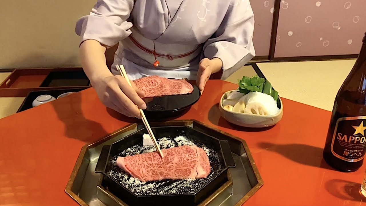 ⁣High-end Wagyu Beef Sukiyaki - Mishimatei - Kyoto in Japan - 三嶋亭 - すき焼き 京都