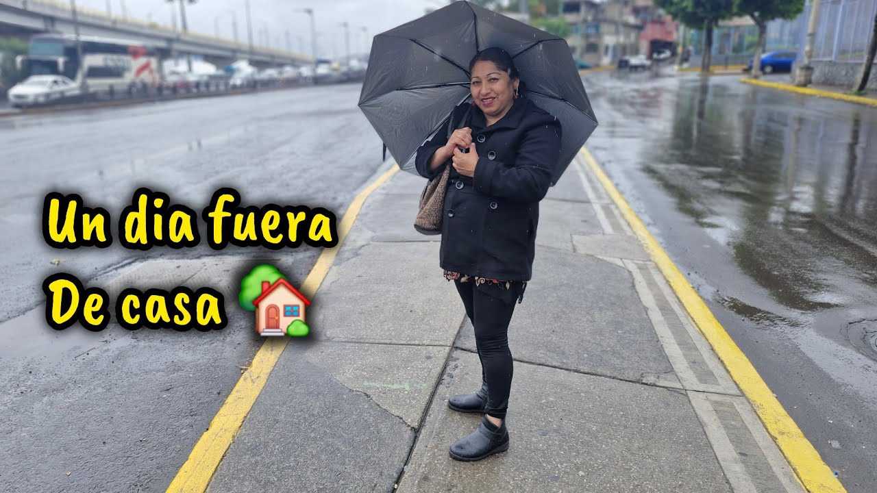 UN DIA LLUVIOSO Y EL PUEBLO ESTABA EN PLENA FIESTA PATRONAL  🎶🎉