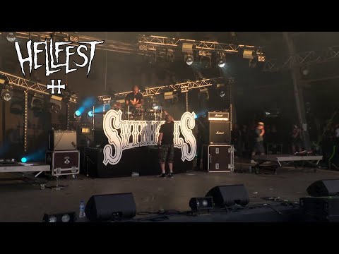 Youtube: Svinkels – Dj Pone solo (LIVE @ Hellfest)