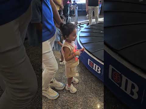 كوكى مستنية الشنطة  بيبي  اطفال    طيوربيبي