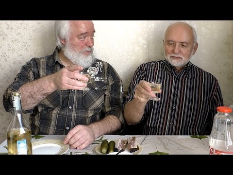 видео: Рецепт хреновухи от папы