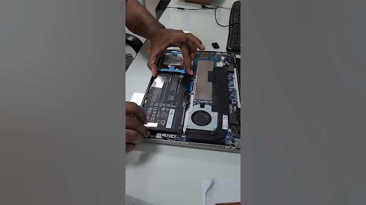 Battery Change HP Laptop Model 14-bp030TX || #shorts  #youtubeshorts #tutorial #hp #battery #laptop