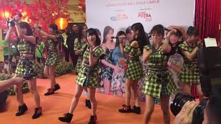 JUICE=JUICE Live performance "MAGIC OF LOVE" at Meet & Greet in Mal...